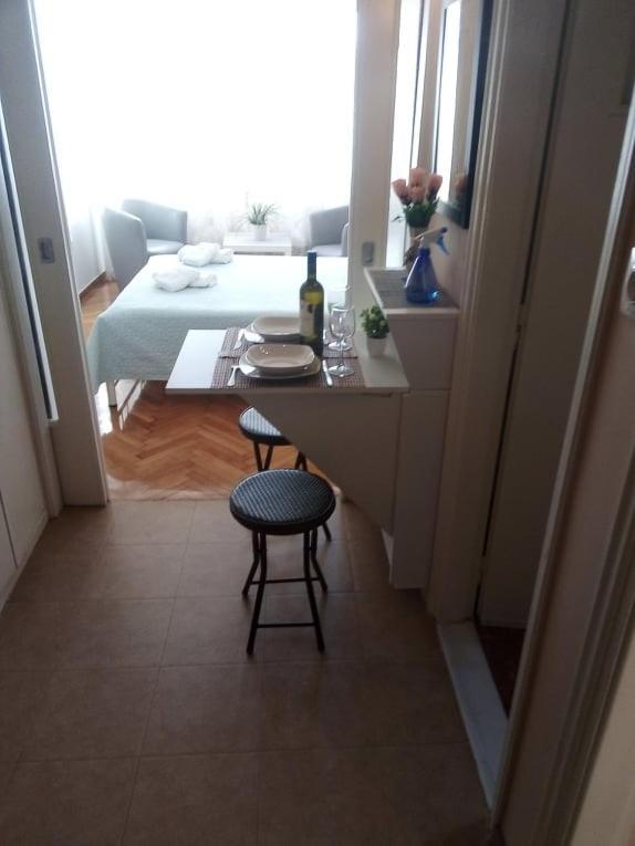 Sylvia' S Apartments Athena Bagian luar foto